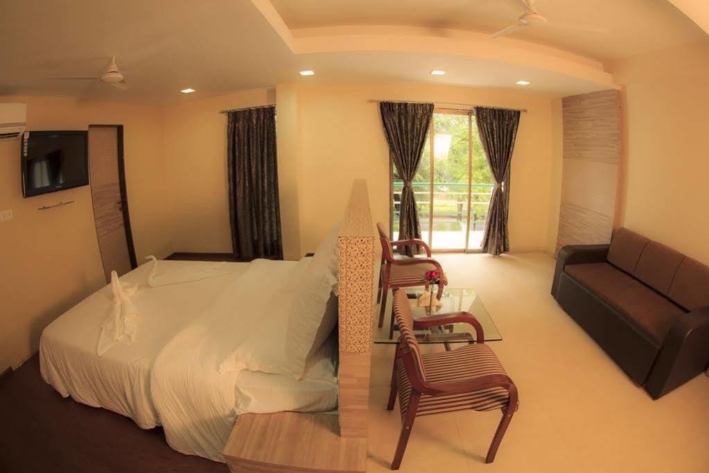 Green Valley Resort Khadoli Dış mekan fotoğraf